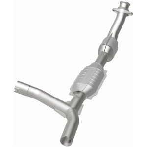 Ford E-150 Econoline Catalytic Converter - Magnaflow - California Grade CARB Compliant Direct-Fit - `00-`02