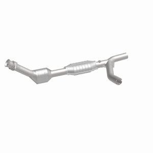 Ford E-250 Econoline Catalytic Converter - Magnaflow - California Grade CARB Compliant Direct-Fit - `00-`02