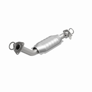 Toyota Tundra Catalytic Converter - Magnaflow - California Grade CARB Compliant Direct-Fit - `00-`02 Toyota Tundra Catalytic Converter - Magnaflow - California Grade CARB Compliant Direct-Fit - `00-`02