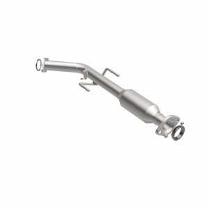 Toyota Sienna Catalytic Converter - Magnaflow - California Grade CARB Compliant Direct-Fit - `01-`03