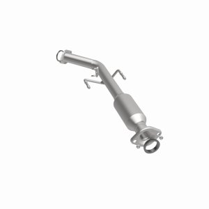 Toyota Sienna Catalytic Converter - Magnaflow - California Grade CARB Compliant Direct-Fit - `01-`03