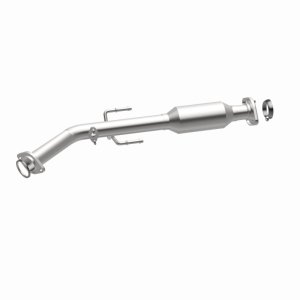Toyota Sienna Catalytic Converter - Magnaflow - California Grade CARB Compliant Direct-Fit - `01-`03
