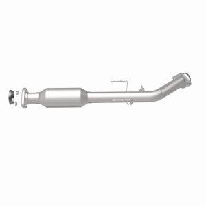 Toyota Sienna Catalytic Converter - Magnaflow - California Grade CARB Compliant Direct-Fit - `01-`03
