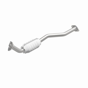 Nissan Xterra Catalytic Converter - Driver Side Rear - Magnaflow - California Grade CARB Compliant Direct-Fit - `00-`04