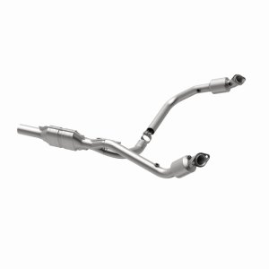 Dodge Ram 1500 Direct-Fit Catalytic Converter - Magnaflow - California Grade CARB Compliant - `00-`01
