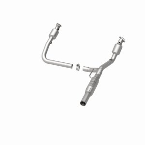 Dodge Ram 1500 Direct-Fit Catalytic Converter - Magnaflow - California Grade CARB Compliant - `00-`01