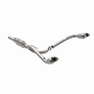 Dodge Ram 2500 Direct-Fit Catalytic Converter - Magnaflow - California Grade CARB Compliant - `00-`01