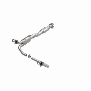 Chevrolet Astro Catalytic Converter - Magnaflow - California Grade, CARB Compliant, Direct-Fit - `00-`05