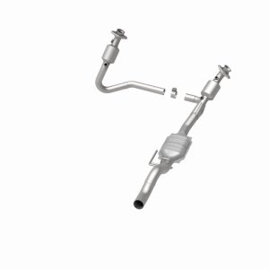Dodge Dakota Catalytic Converter - Magnaflow - California Grade CARB Compliant, Direct-Fit, Spun Body - `01-`03