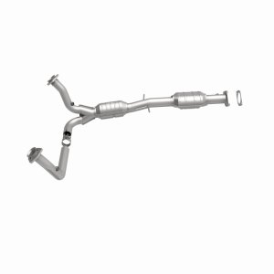 GMC Sonoma Catalytic Converter - Magnaflow - California Grade CARB Compliant Direct-Fit - `00-`02