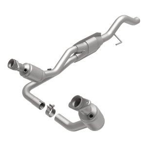 Dodge Dakota Catalytic Converter - Magnaflow - Direct-Fit, California Grade CARB Compliant - `00-`01