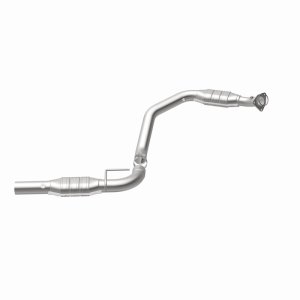 Chevrolet Express 2500 Catalytic Converter - Driver Side - Magnaflow - California Grade CARB Compliant - `03-`05