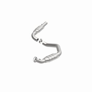 Chevrolet Express 3500 Catalytic Converter - Driver Side - Magnaflow - California Grade CARB Compliant - `03-`05