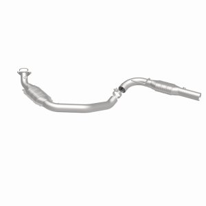 Chevrolet Express 3500 Catalytic Converter - Driver Side - Magnaflow - California Grade CARB Compliant - `03-`05