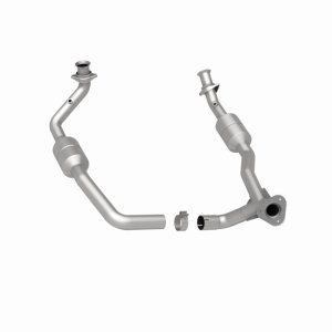 Ford E-250 Econoline Catalytic Converter - Magnaflow - California Grade CARB Compliant, Direct-Fit - 2002