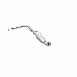 Toyota Tundra Catalytic Converter - Magnaflow - California Grade CARB Compliant Direct-Fit - `00-`02
