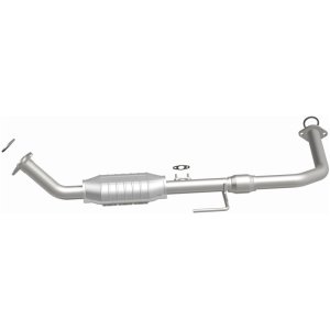 Toyota Tundra Catalytic Converter - Magnaflow - California Grade CARB Compliant Direct-Fit - `00-`02