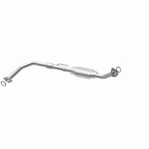 Toyota Tundra Catalytic Converter - Magnaflow - California Grade CARB Compliant Direct-Fit - `00-`02