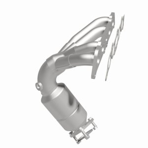 Toyota Camry Catalytic Converter - Magnaflow - California Grade CARB Compliant Direct-Fit - `97-`01