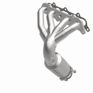 Toyota Camry Catalytic Converter - Magnaflow - California Grade CARB Compliant Direct-Fit - `97-`01