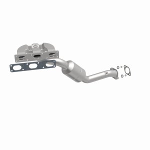 BMW 525i Catalytic Converter - Front - Magnaflow - California Grade CARB Compliant, Direct-Fit - `04-`05