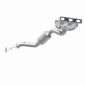 BMW 525i Catalytic Converter - Front - Magnaflow - California Grade CARB Compliant, Direct-Fit - `04-`05