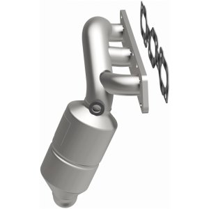 Ford Escape Catalytic Converter - Magnaflow - Direct Fit, California Grade CARB Compliant - `01-`05