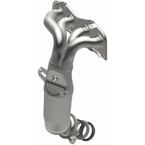 Toyota RAV4 Catalytic Converter - Magnaflow - California Grade CARB Compliant Direct-Fit - `04-`05