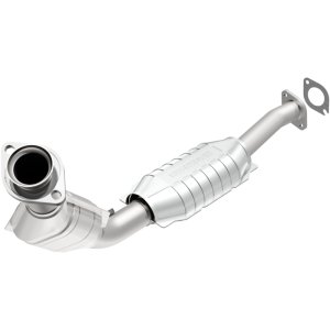 Lincoln Town Car Catalytic Converter - Magnaflow - California Grade CARB Compliant Direct-Fit - `03-`06 Lincoln Town Car Catalytic Converter - Magnaflow - California Grade CARB Compliant Direct-Fit - `03-`06