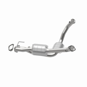 Mazda B3000 Catalytic Converter - Magnaflow - Direct Fit, California Grade CARB Compliant - `04-`06