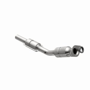 Toyota Matrix Catalytic Converter - Magnaflow - California Direct-Fit - `03-`04