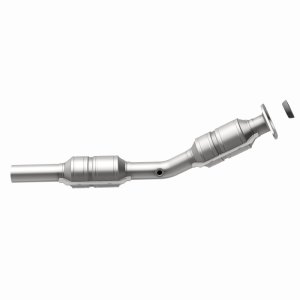 Toyota Matrix Catalytic Converter - Magnaflow - California Direct-Fit - `03-`04