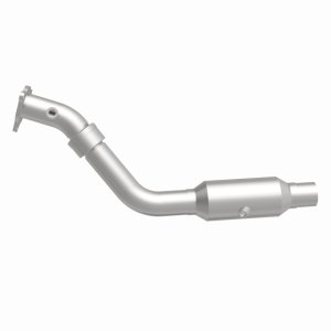Chrysler Pacifica Catalytic Converter - Underbody - Magnaflow - California Grade CARB Compliant Direct-Fit - `04-`06