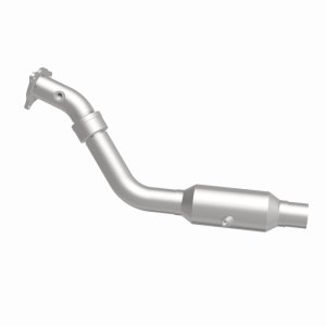 Chrysler Pacifica Catalytic Converter - Underbody - Magnaflow - California Grade CARB Compliant Direct-Fit - `04-`06