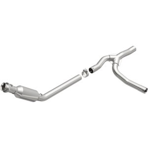 Dodge Ram 1500 Catalytic Converter - Underbody - Magnaflow - California Grade CARB Compliant - 2005