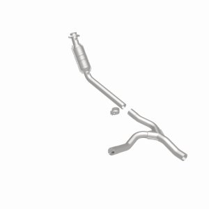 Dodge Ram 1500 Catalytic Converter - Underbody - Magnaflow - California Grade CARB Compliant - 2005