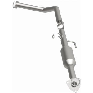 Toyota Sequoia Catalytic Converter - Underbody - Magnaflow - California Grade CARB Compliant, Direct-Fit - `01-`04 Toyota Sequoia Catalytic Converter - Underbody - Magnaflow - California Grade CARB Compliant, Direct-Fit - `01-`04