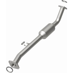Toyota Sequoia Catalytic Converter - Underbody - Magnaflow - Direct Fit, CARB Compliant - `01-`04