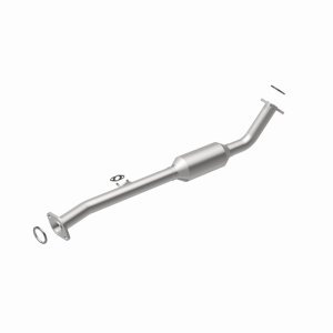 Toyota Sequoia Catalytic Converter - Underbody - Magnaflow - Direct Fit, CARB Compliant - `01-`04