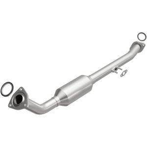 Toyota Sequoia Catalytic Converter - Underbody - Magnaflow - Direct Fit, CARB Compliant - `01-`04 Toyota Sequoia Catalytic Converter - Underbody - Magnaflow - Direct Fit, CARB Compliant - `01-`04