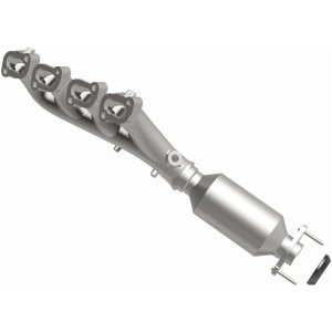 Cadillac SRX Catalytic Converter - Magnaflow - California Grade CARB Compliant Direct-Fit - `04-`06
