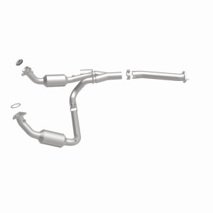 Chevrolet Express 1500 Catalytic Converter Direct Fit - Magnaflow - California Grade CARB Compliant - `03-`05