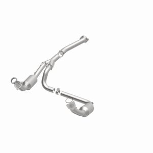 GMC Savana 1500 Catalytic Converter Direct Fit - Magnaflow - California Grade CARB Compliant - `03-`05