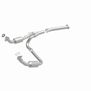 GMC Savana 1500 Catalytic Converter Direct Fit - Magnaflow - California Grade CARB Compliant - `03-`05