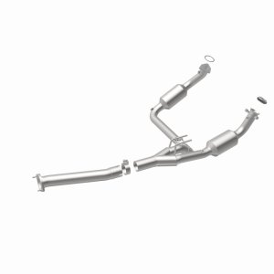 GMC Savana 1500 Catalytic Converter Direct Fit - Magnaflow - California Grade CARB Compliant - `03-`05