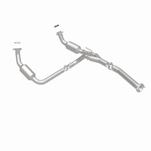 GMC Savana 1500 Catalytic Converter Direct Fit - Magnaflow - California Grade CARB Compliant - `03-`05