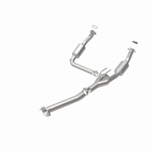 GMC Savana 1500 Catalytic Converter Direct Fit - Magnaflow - California Grade CARB Compliant - `03-`05
