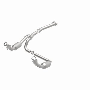 GMC Savana 1500 Catalytic Converter Direct Fit - Magnaflow - California Grade CARB Compliant - `03-`05
