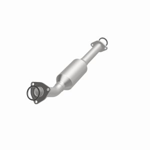 Toyota Tundra Catalytic Converter - Underbody - Magnaflow - California Direct-Fit - `03-`04