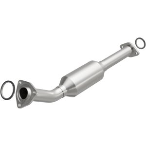 Toyota Tundra Catalytic Converter - Underbody - Magnaflow - California Direct-Fit - `03-`04